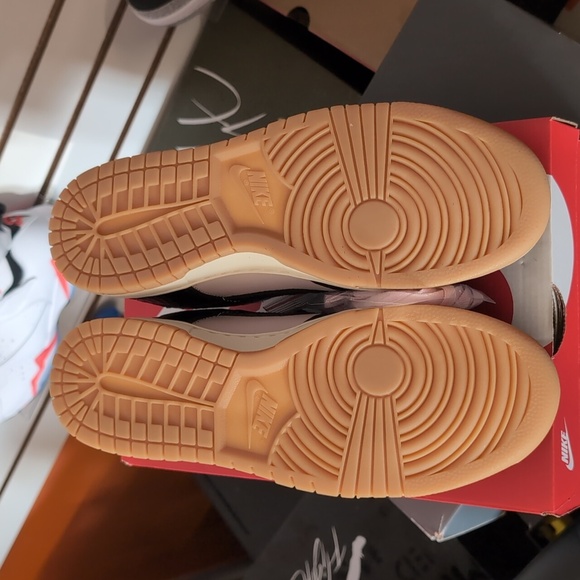 Nike Dunk Low Retro LTD HF9191 001 - Picture 5 of 6